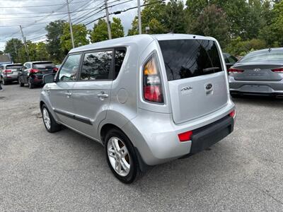 2011 Kia Soul +   - Photo 6 - Framingham, MA 01702