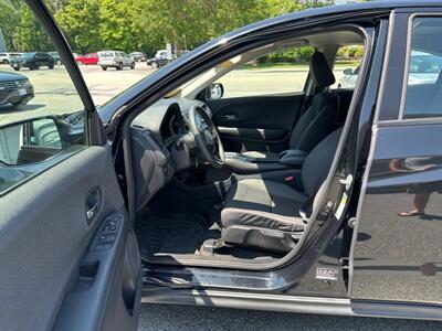 2019 Honda HR-V LX   - Photo 14 - Acton, MA 01720