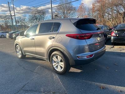 2017 Kia Sportage LX   - Photo 8 - Framingham, MA 01702