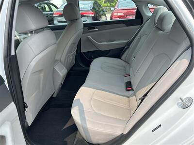 2018 Hyundai SONATA SE   - Photo 9 - Framingham, MA 01702