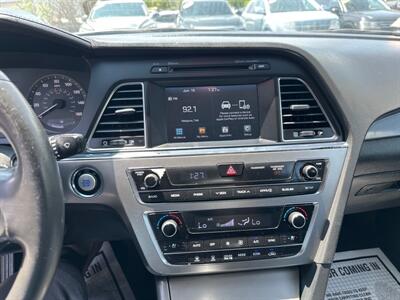 2017 Hyundai SONATA Hybrid Limited   - Photo 13 - Acton, MA 01720