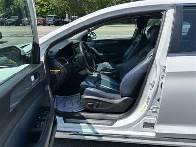 2017 Hyundai SONATA Hybrid Limited   - Photo 11 - Acton, MA 01720