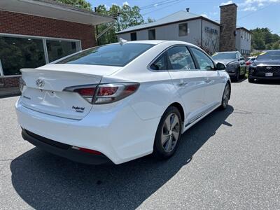 2017 Hyundai SONATA Hybrid Limited   - Photo 4 - Acton, MA 01720