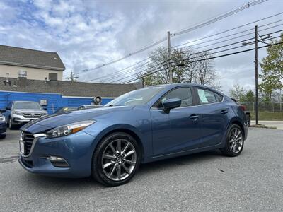 2018 Mazda Mazda3 Touring   - Photo 1 - Framingham, MA 01702