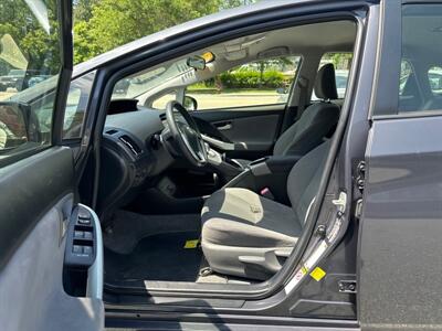 2013 Toyota Prius Plug-in Hybrid Advanced   - Photo 12 - Acton, MA 01720