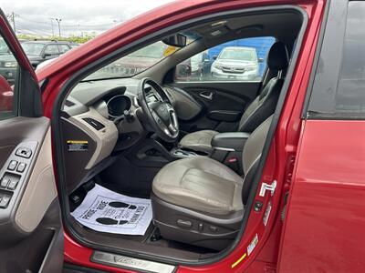 2012 Hyundai TUCSON Limited - Photo 9 - Framingham, MA 01702