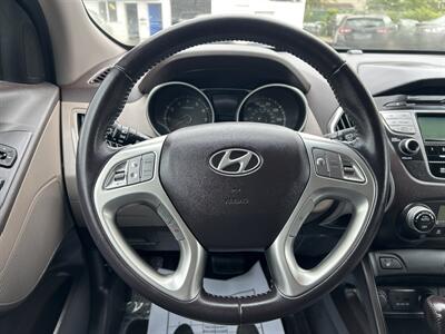 2012 Hyundai TUCSON Limited - Photo 13 - Framingham, MA 01702