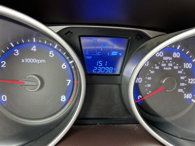 2012 Hyundai TUCSON Limited - Photo 14 - Framingham, MA 01702
