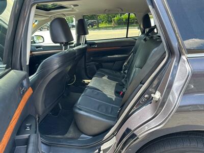 2013 Subaru Outback 2.5i Limited   - Photo 13 - Acton, MA 01720