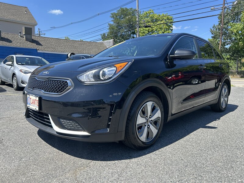 2019 Kia Niro FE   - Photo 1 - Framingham, MA 01702