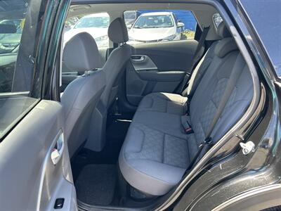 2019 Kia Niro FE   - Photo 10 - Framingham, MA 01702