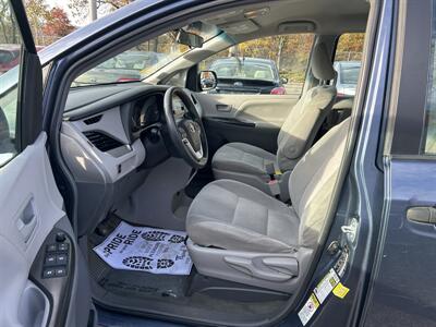 2016 Toyota Sienna L 7-Passenger - Photo 9 - Framingham, MA 01702