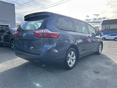 2016 Toyota Sienna L 7-Passenger - Photo 4 - Framingham, MA 01702