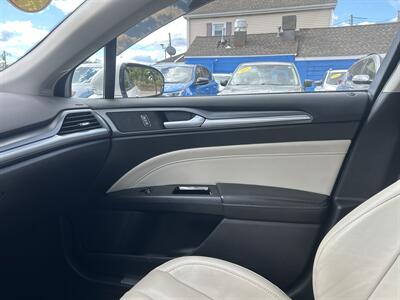 2014 Ford Fusion Hybrid Titanium - Photo 13 - Framingham, MA 01702