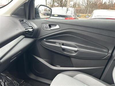 2018 Ford Escape SE   - Photo 12 - Framingham, MA 01702