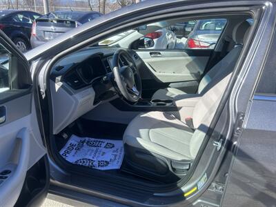 2018 Hyundai SONATA SE   - Photo 9 - Framingham, MA 01702