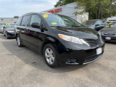 2014 Toyota Sienna LE 8-Passenger   - Photo 3 - Framingham, MA 01702