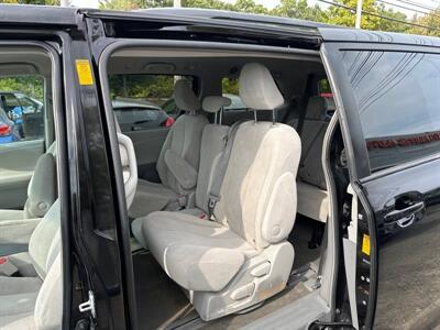 2014 Toyota Sienna LE 8-Passenger   - Photo 9 - Framingham, MA 01702