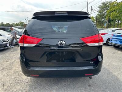 2014 Toyota Sienna LE 8-Passenger   - Photo 5 - Framingham, MA 01702