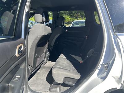 2015 Jeep Grand Cherokee Laredo   - Photo 9 - Framingham, MA 01702