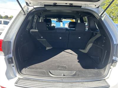 2015 Jeep Grand Cherokee Laredo   - Photo 8 - Framingham, MA 01702