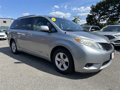 2011 Toyota Sienna LE 8-Passenger   - Photo 2 - Framingham, MA 01702