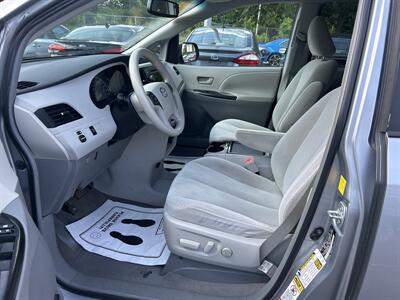 2011 Toyota Sienna LE 8-Passenger   - Photo 10 - Framingham, MA 01702