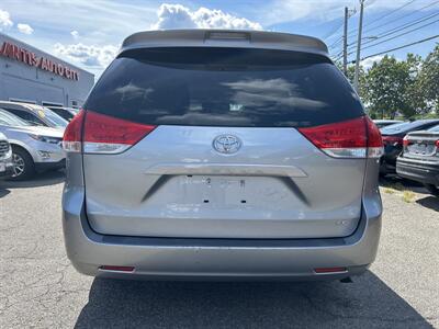 2011 Toyota Sienna LE 8-Passenger   - Photo 5 - Framingham, MA 01702