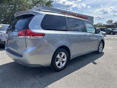 2011 Toyota Sienna LE 8-Passenger   - Photo 4 - Framingham, MA 01702