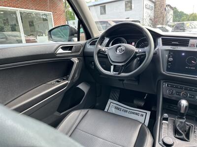 2020 Volkswagen Tiguan SE 4Motion   - Photo 16 - Acton, MA 01720