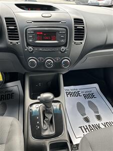 2017 Kia Forte LX   - Photo 13 - Framingham, MA 01702