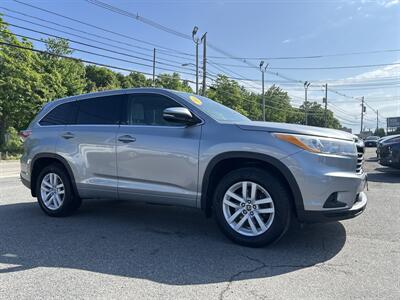 2016 Toyota Highlander LE   - Photo 3 - Framingham, MA 01702