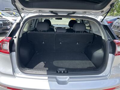 2019 Kia Niro LX   - Photo 8 - Framingham, MA 01702