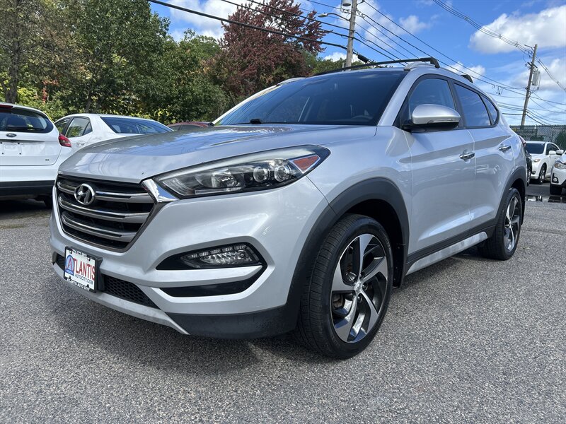 2017 Hyundai TUCSON Limited - Photo 1 - Framingham, MA 01702
