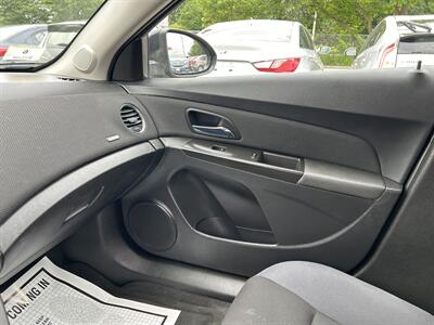 2016 Chevrolet Cruze Limited 1LT Auto   - Photo 12 - Framingham, MA 01702