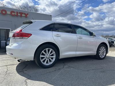 2011 Toyota Venza AWD 4cyl   - Photo 4 - Framingham, MA 01702