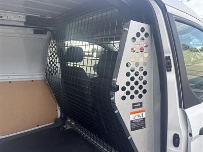 2020 Ford Transit Connect Cargo Van XL   - Photo 17 - Milwaukie, OR 97267