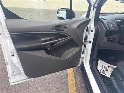 2020 Ford Transit Connect Cargo Van XL   - Photo 9 - Milwaukie, OR 97267