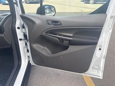 2020 Ford Transit Connect Cargo Van XL   - Photo 18 - Milwaukie, OR 97267