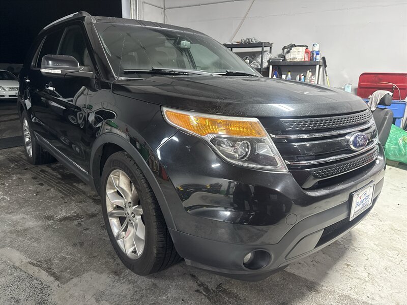 2014 Ford Explorer XLT's photo