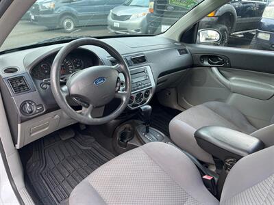 2007 Ford Focus ZX3 S   - Photo 9 - Milwaukie, OR 97267