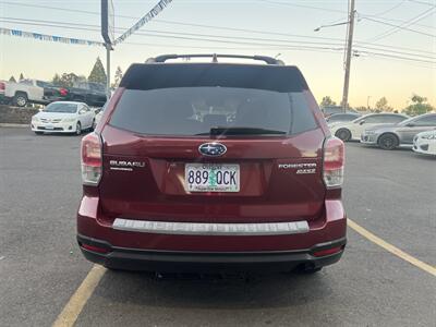 2017 Subaru Forester 2.5i Premium   - Photo 6 - Milwaukie, OR 97267
