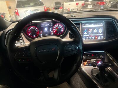 2022 Dodge Challenger SXT   - Photo 11 - Milwaukie, OR 97267