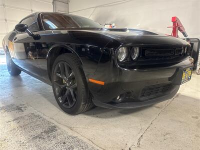 2022 Dodge Challenger SXT   - Photo 1 - Milwaukie, OR 97267