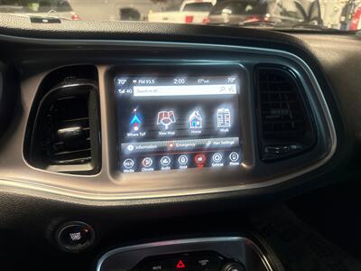 2022 Dodge Challenger SXT   - Photo 14 - Milwaukie, OR 97267