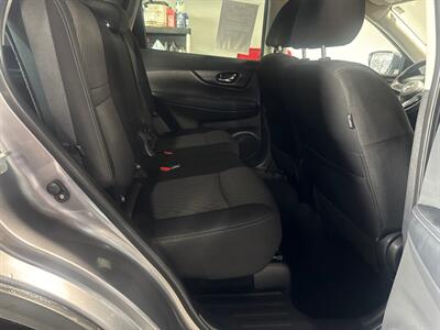 2020 Nissan Rogue SV - Photo 22 - Milwaukie, OR 97267
