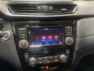 2020 Nissan Rogue SV - Photo 14 - Milwaukie, OR 97267