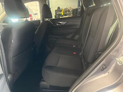 2020 Nissan Rogue SV - Photo 18 - Milwaukie, OR 97267