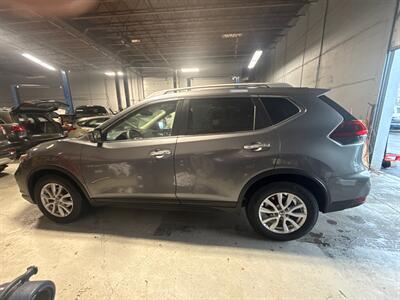 2020 Nissan Rogue SV - Photo 4 - Milwaukie, OR 97267