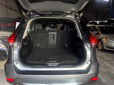2020 Nissan Rogue SV - Photo 19 - Milwaukie, OR 97267